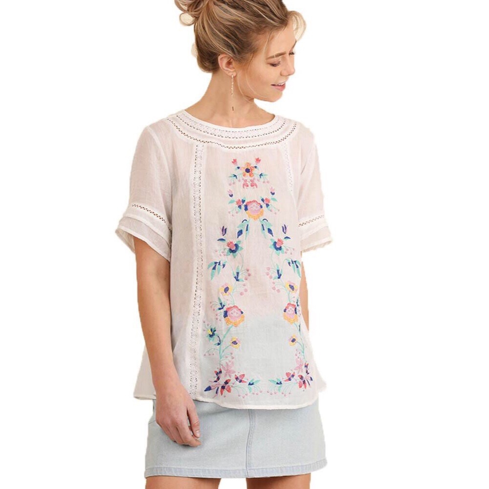 EUC Umgee Embroidered Top